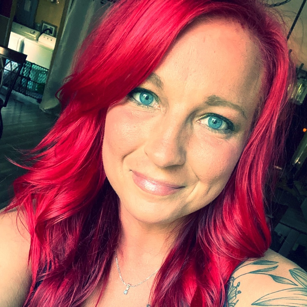 Meet your Posher, Danielle